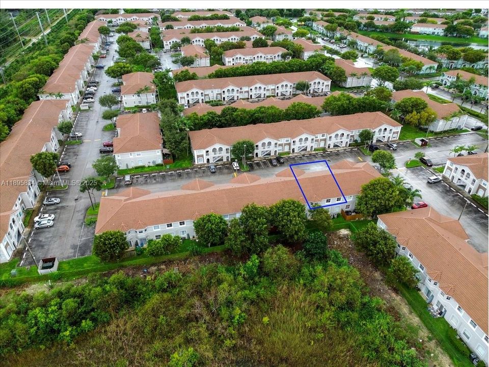 En Venta: $234,500 (3 camas, 2 baños, 1182 Pies cuadrados)