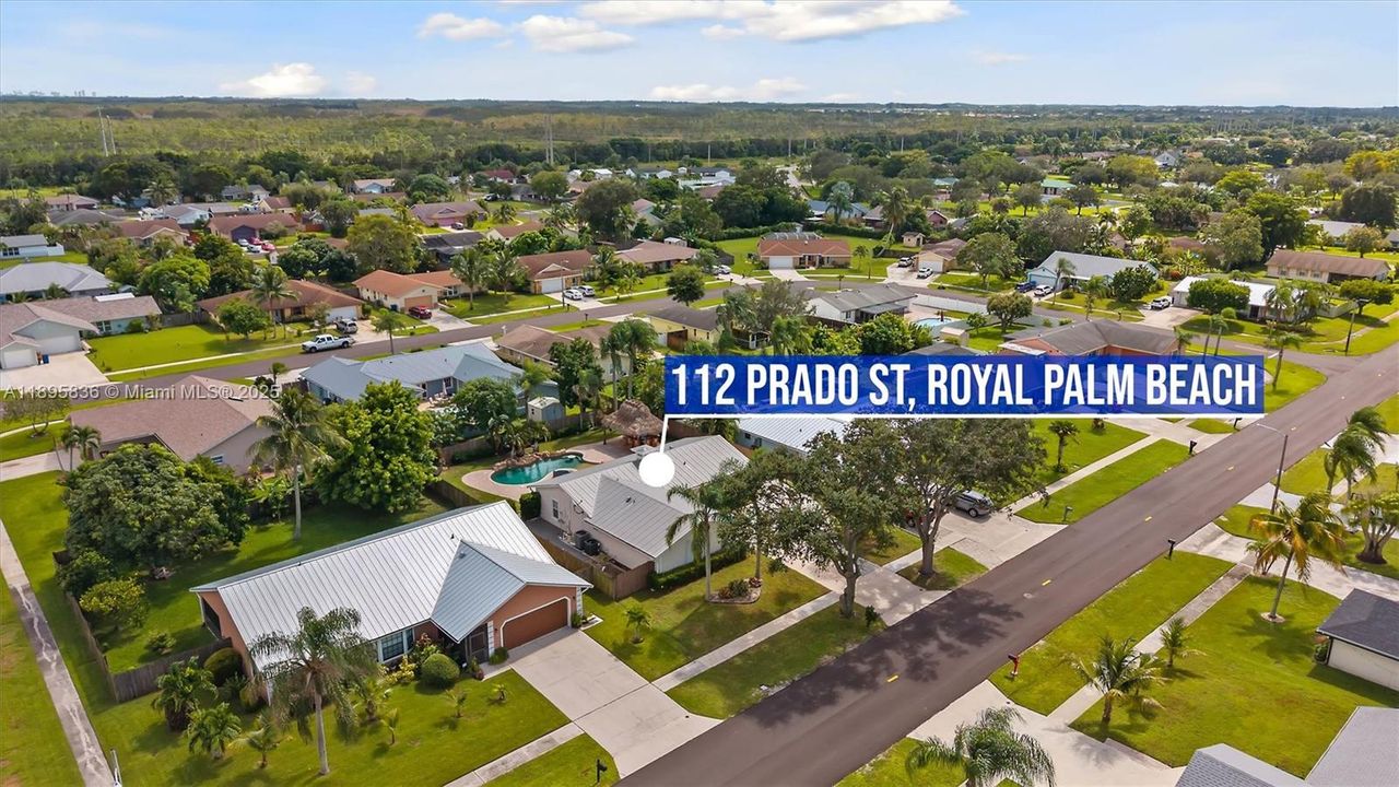 Recently Sold: $650,000 (3 beds, 2 baths, 1887 Square Feet)