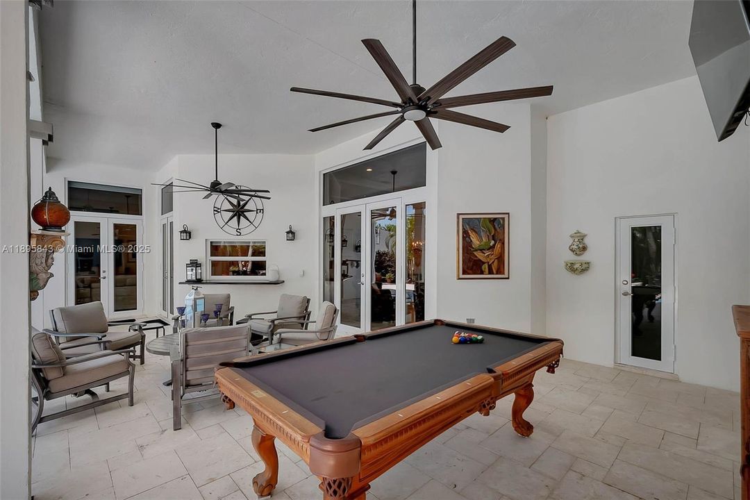 For Sale: $1,825,000 (5 beds, 4 baths, 3535 Square Feet)