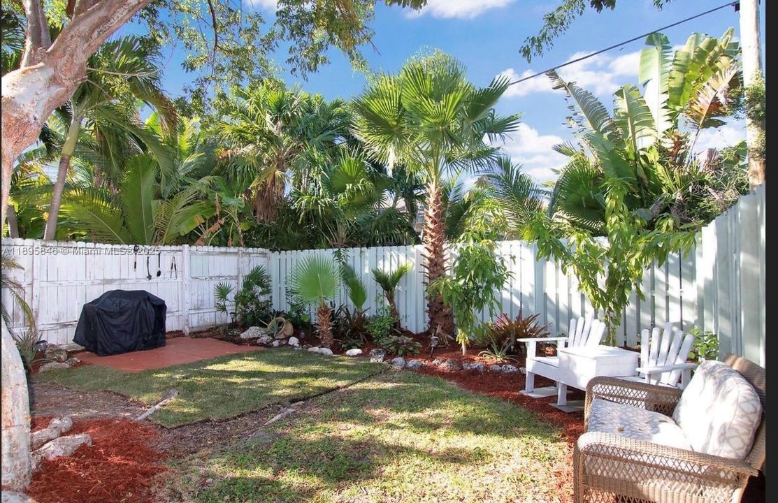 En Venta: $537,000 (2 camas, 1 baños, 750 Pies cuadrados)