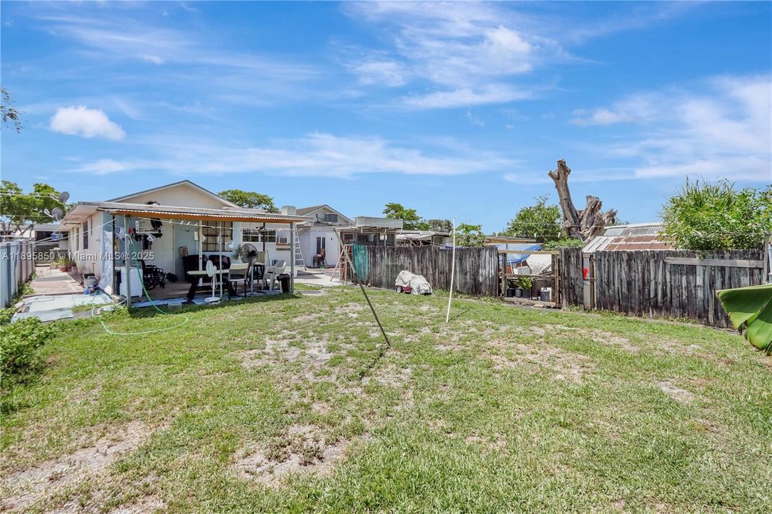 待售: $749,900 (0 贝兹, 0 浴室, 1757 平方英尺)