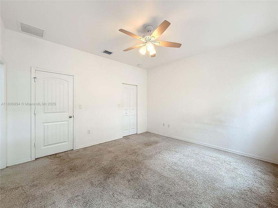 На продажу: $405,000 (3 спален, 2 ванн, 1420 Квадратных фут)