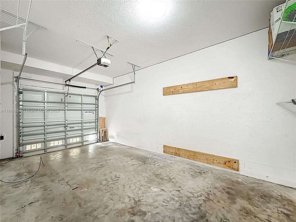 На продажу: $405,000 (3 спален, 2 ванн, 1420 Квадратных фут)