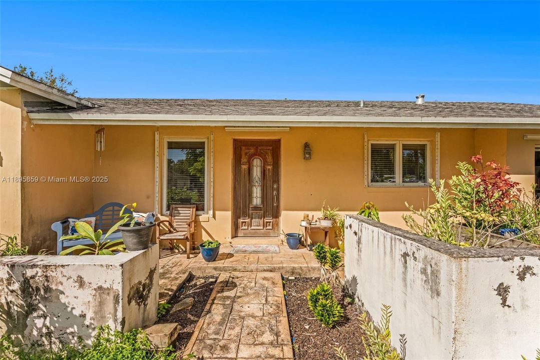 Active With Contract: $699,000 (3 beds, 2 baths, 1304 Square Feet)