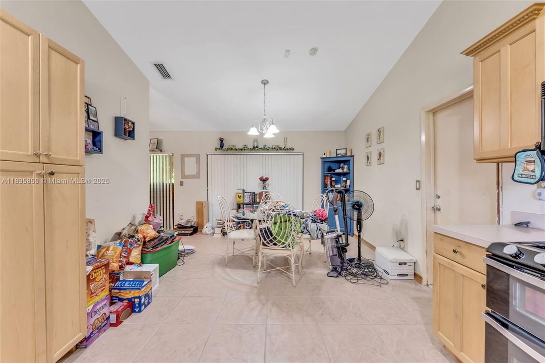 Active With Contract: $699,000 (3 beds, 2 baths, 1304 Square Feet)