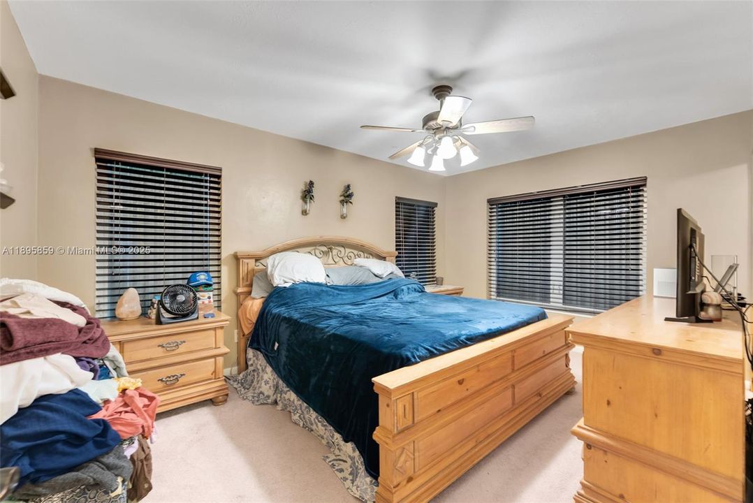 Active With Contract: $699,000 (3 beds, 2 baths, 1304 Square Feet)