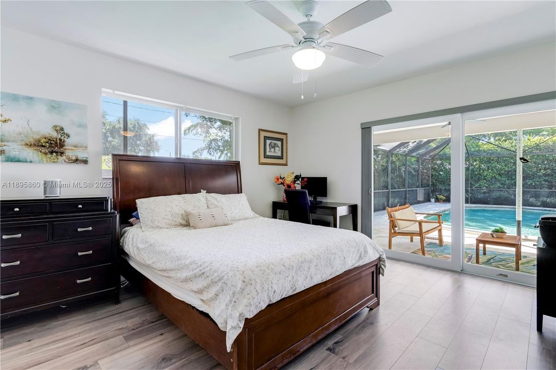 Active With Contract: $979,000 (3 beds, 2 baths, 1592 Square Feet)