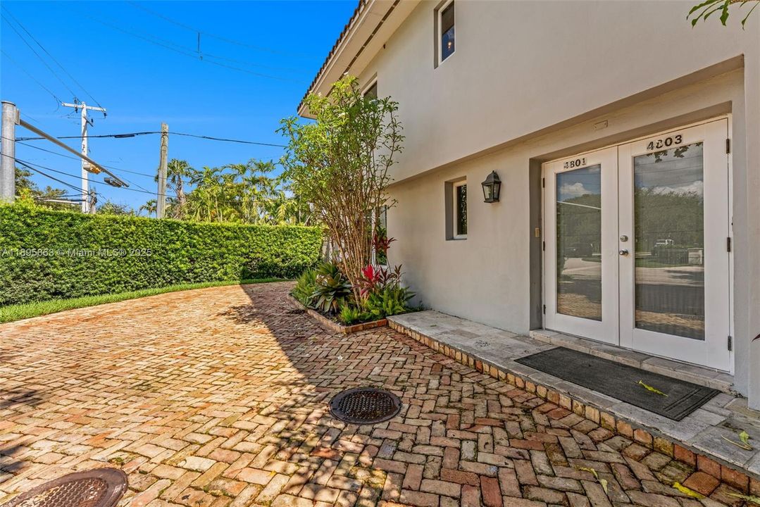 For Sale: $3,499,000 (0 beds, 0 baths, 3740 Square Feet)