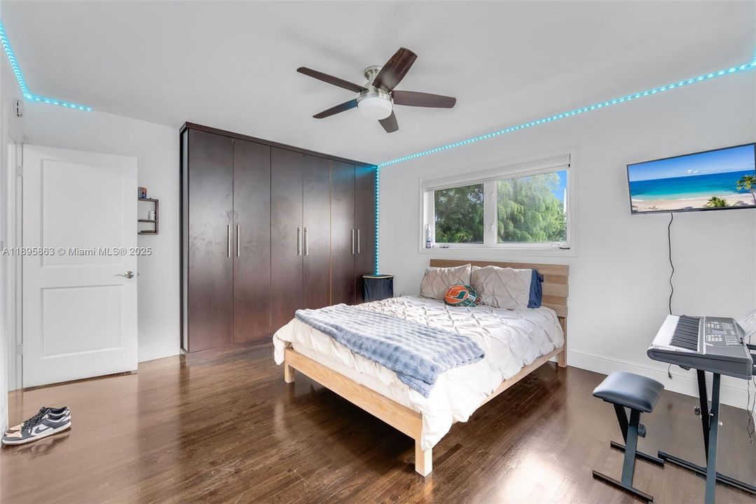 For Sale: $3,499,000 (0 beds, 0 baths, 3740 Square Feet)