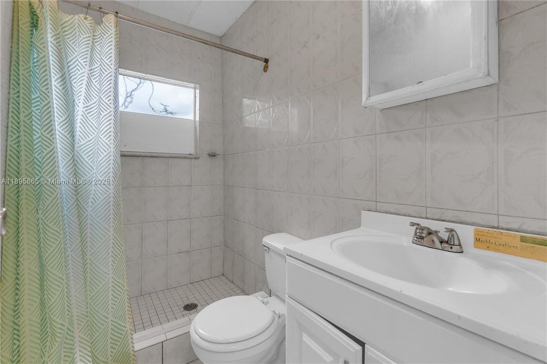 For Sale: $378,000 (4 beds, 2 baths, 1162 Square Feet)