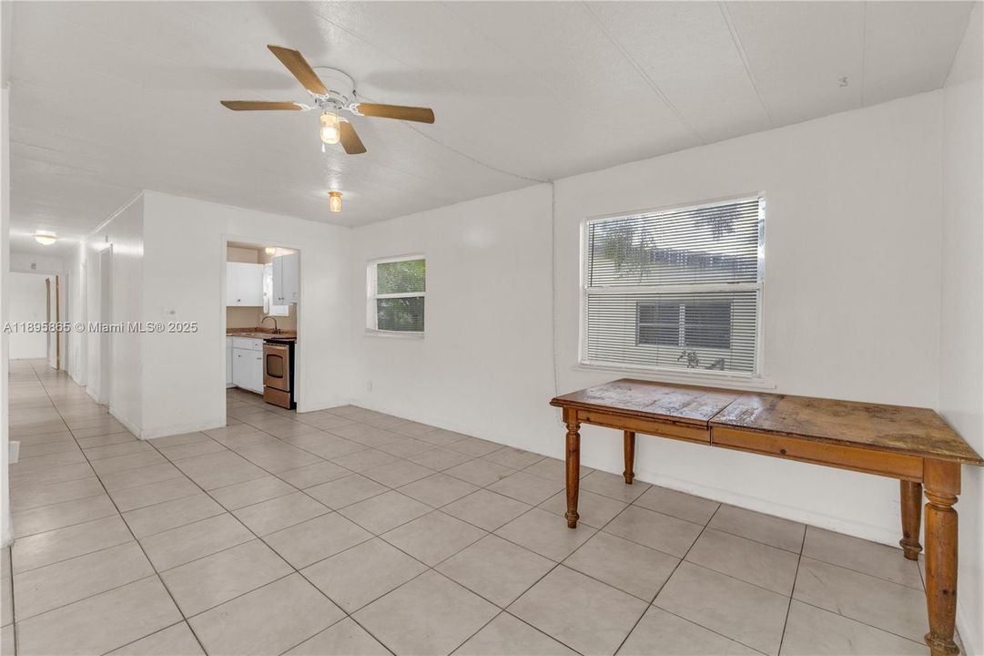 For Sale: $378,000 (4 beds, 2 baths, 1162 Square Feet)