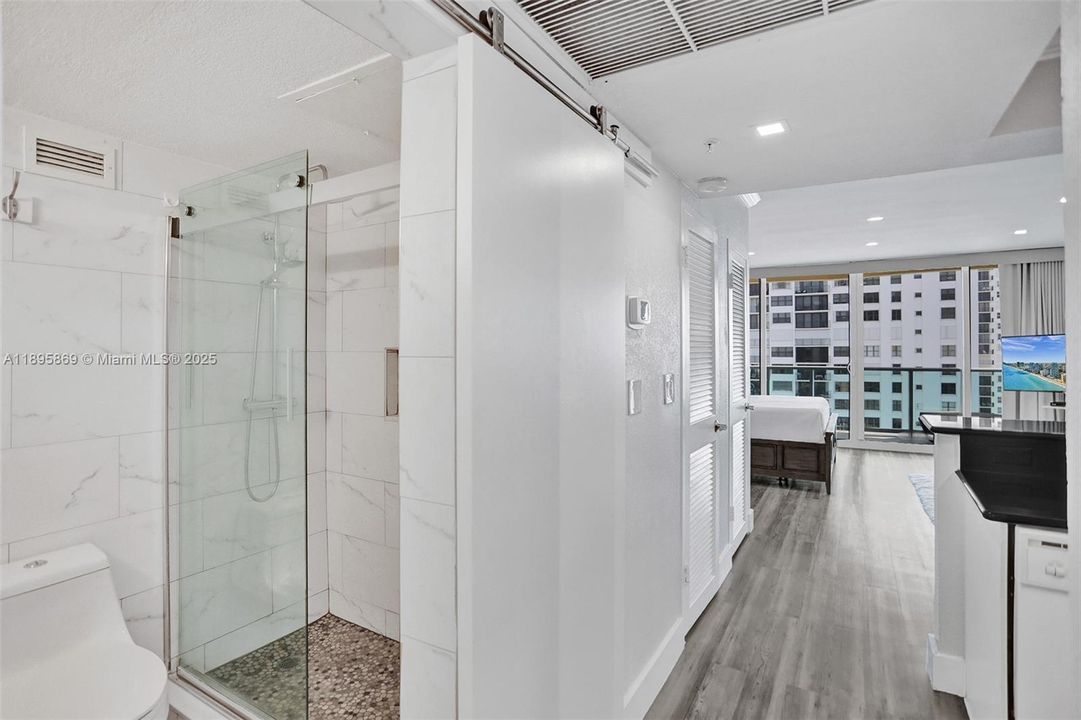 Recently Rented: $2,500 (0 beds, 1 baths, 482 Square Feet)