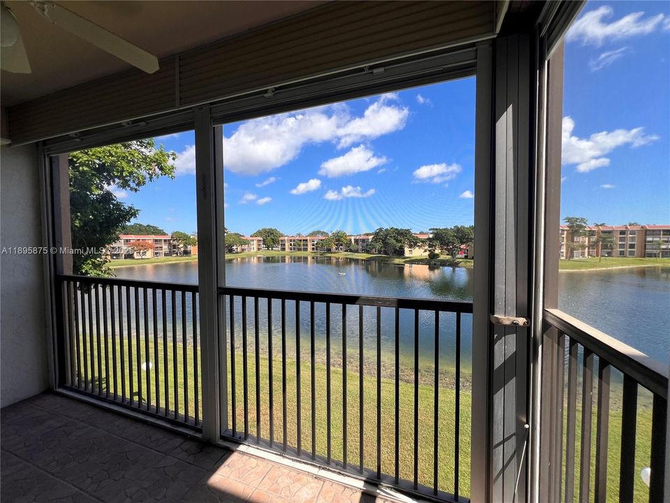 Recently Rented: $1,850 (2 beds, 2 baths, 1090 Square Feet)