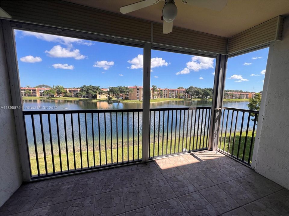 Recently Rented: $1,850 (2 beds, 2 baths, 1090 Square Feet)