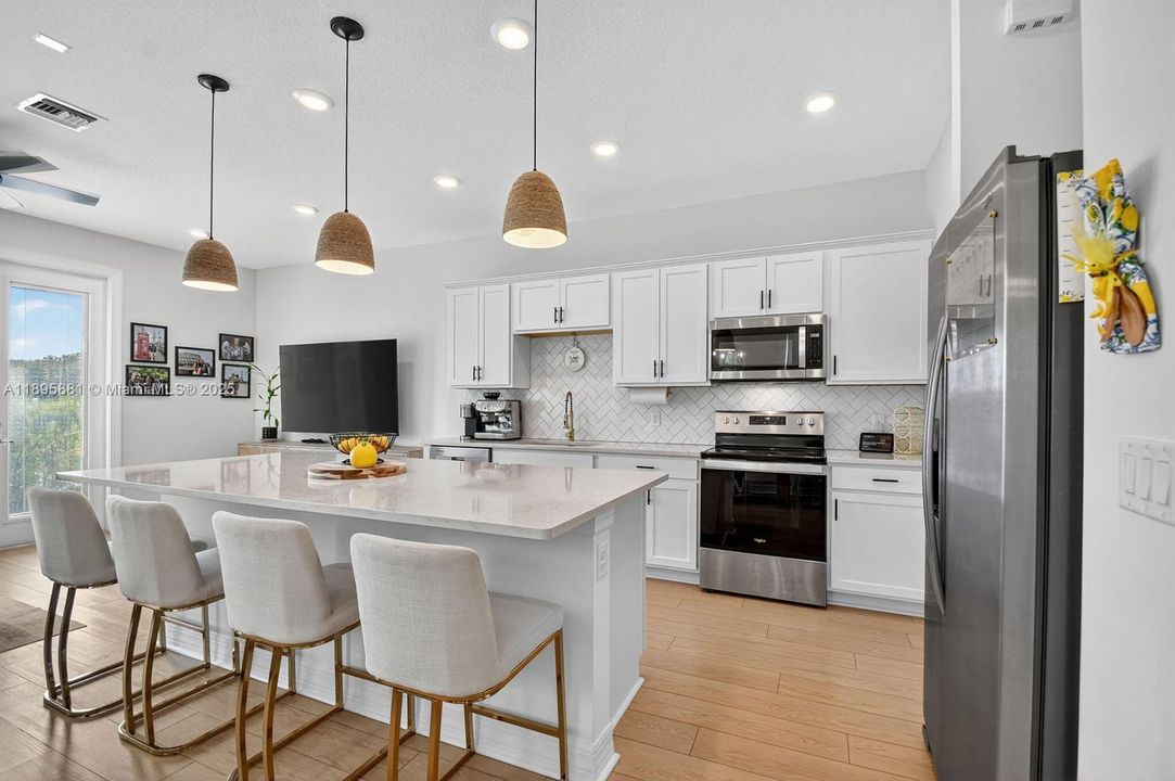 待售: $480,000 (3 贝兹, 2 浴室, 1675 平方英尺)