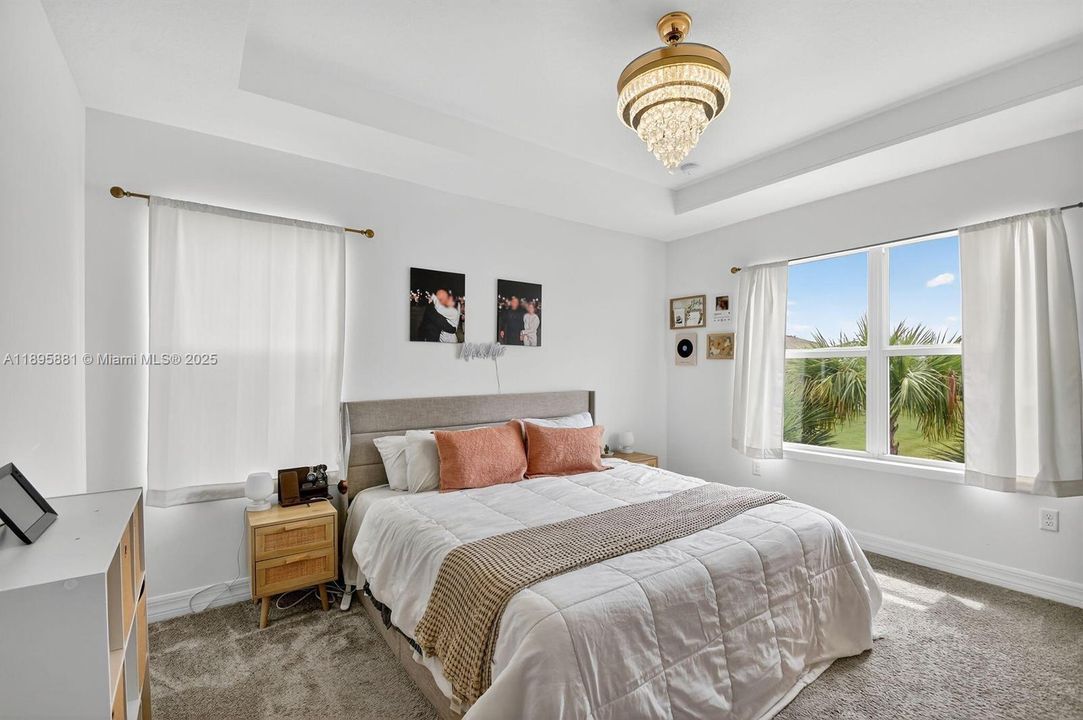 待售: $480,000 (3 贝兹, 2 浴室, 1675 平方英尺)