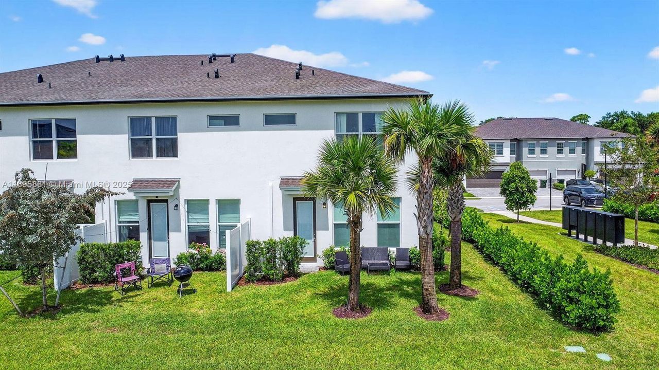 待售: $480,000 (3 贝兹, 2 浴室, 1675 平方英尺)