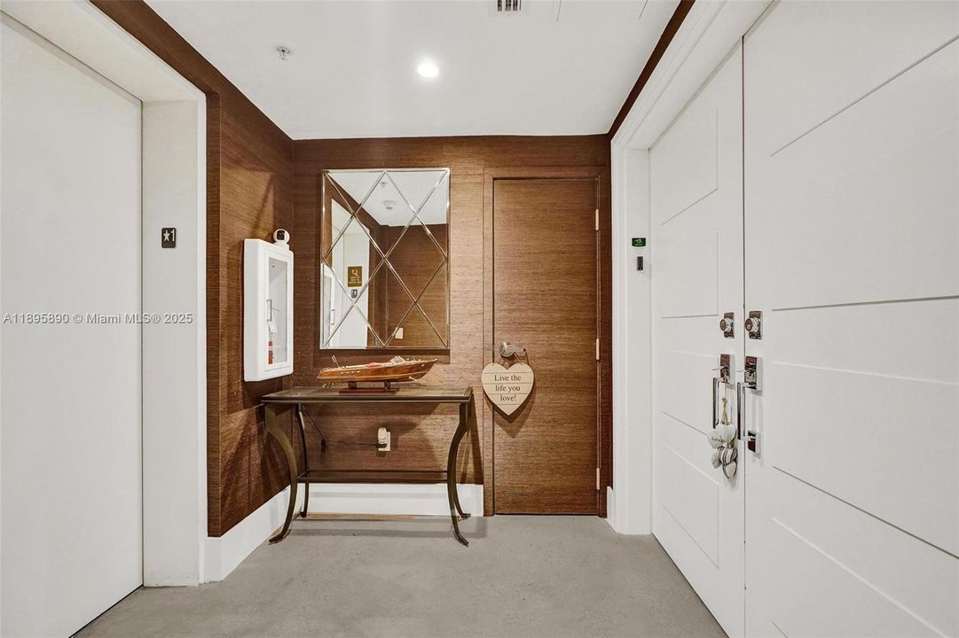 На продажу: $3,200,000 (4 спален, 4 ванн, 2731 Квадратных фут)