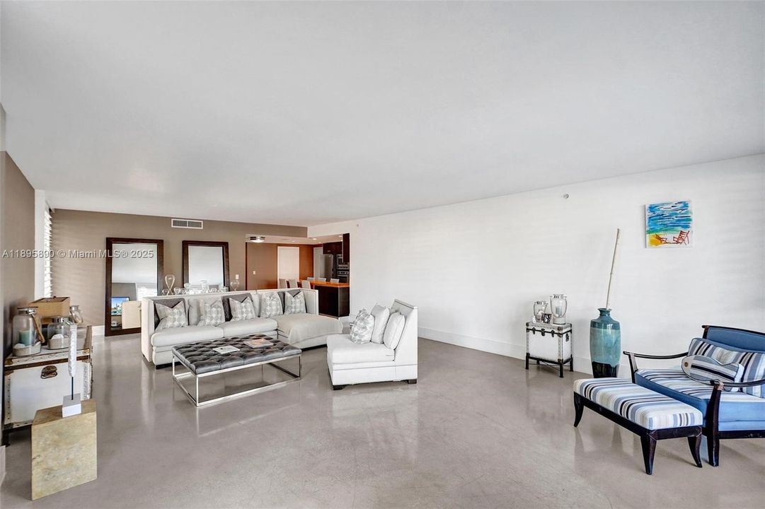 На продажу: $3,200,000 (4 спален, 4 ванн, 2731 Квадратных фут)