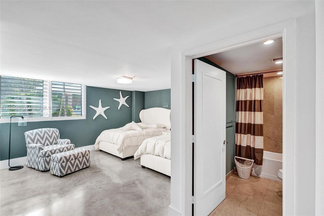 На продажу: $3,200,000 (4 спален, 4 ванн, 2731 Квадратных фут)