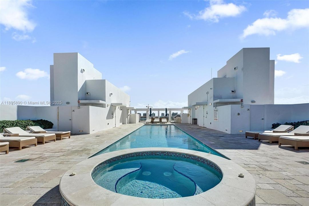 На продажу: $3,200,000 (4 спален, 4 ванн, 2731 Квадратных фут)