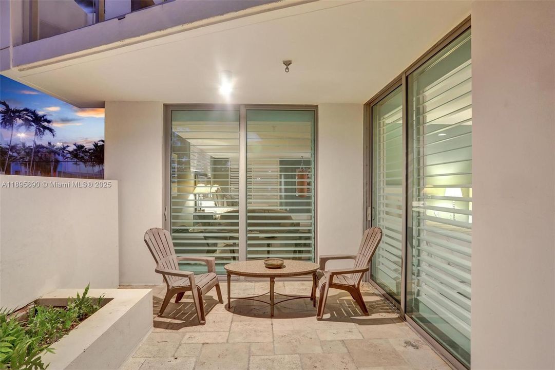 На продажу: $3,200,000 (4 спален, 4 ванн, 2731 Квадратных фут)