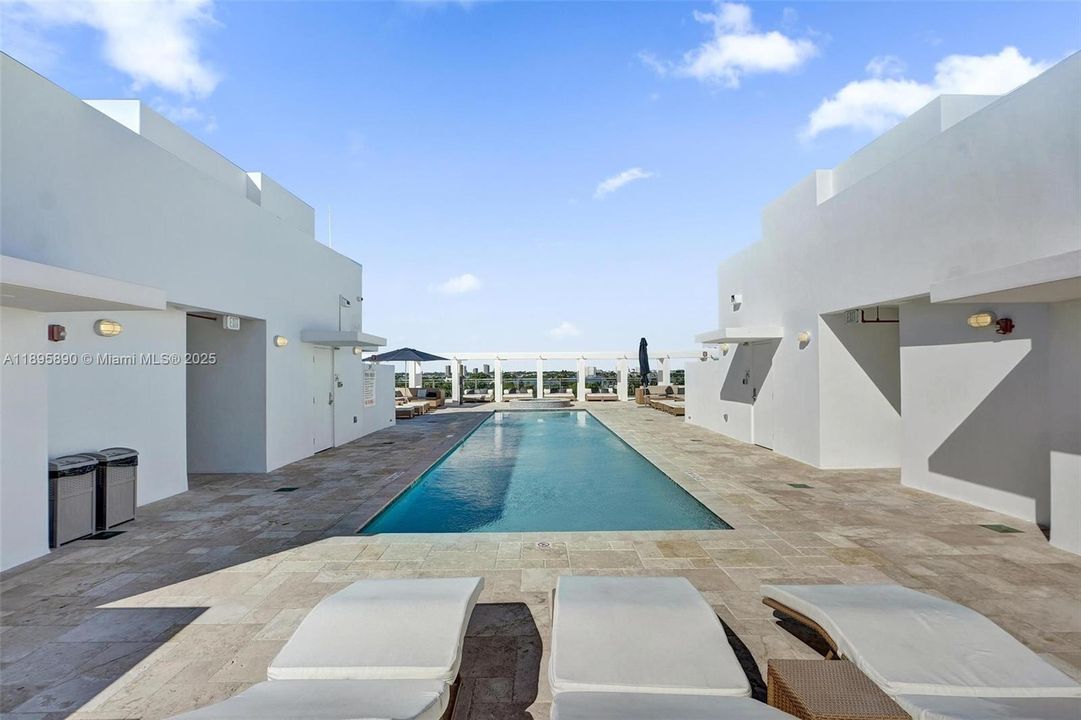 На продажу: $3,200,000 (4 спален, 4 ванн, 2731 Квадратных фут)