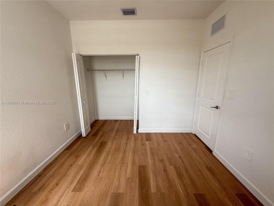 На продажу: $520,000 (3 спален, 2 ванн, 1545 Квадратных фут)