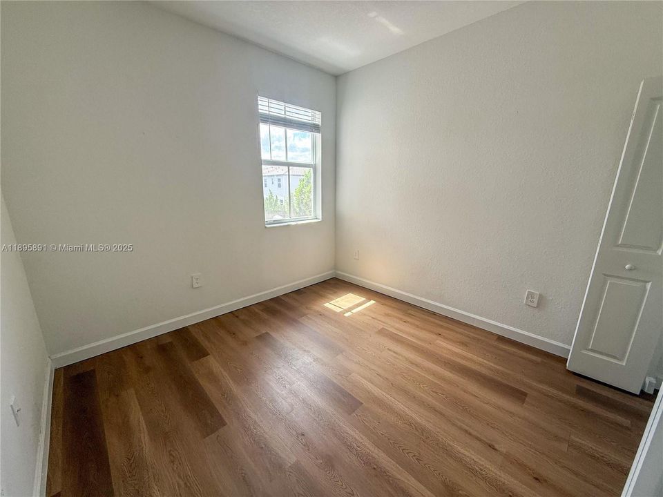 На продажу: $520,000 (3 спален, 2 ванн, 1545 Квадратных фут)