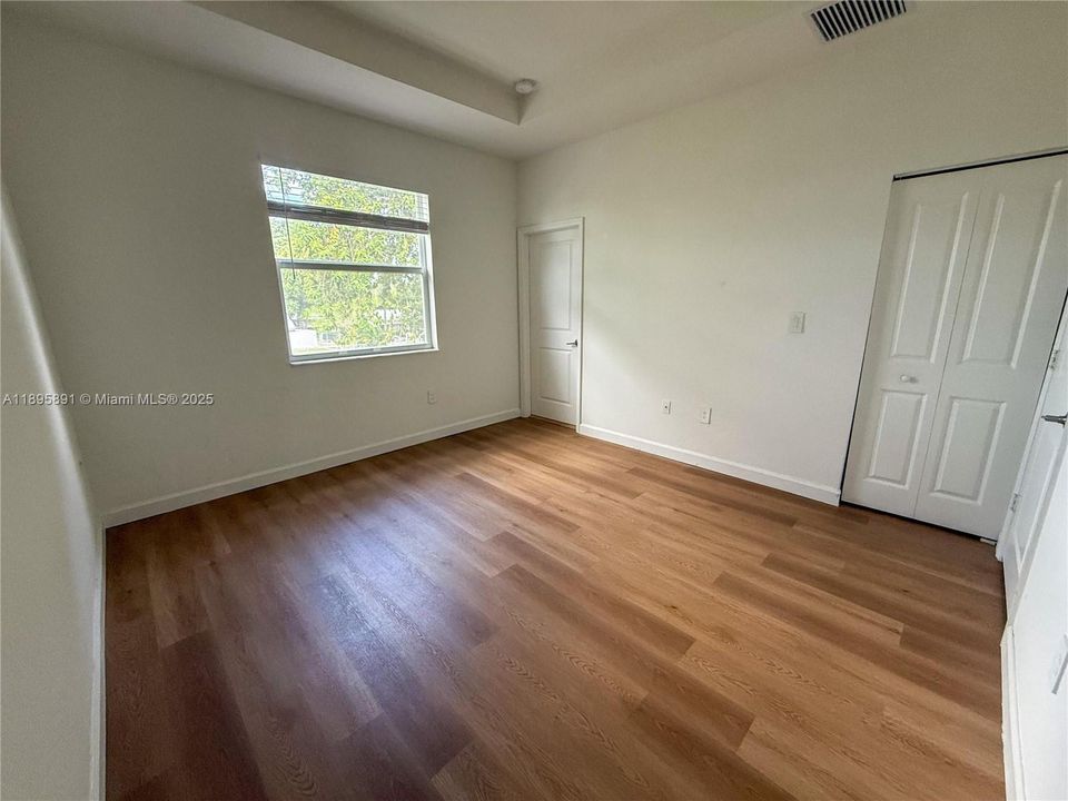 На продажу: $520,000 (3 спален, 2 ванн, 1545 Квадратных фут)