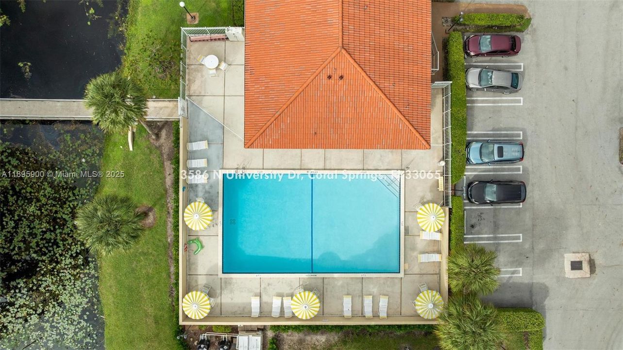 En Venta: $215,000 (2 camas, 2 baños, 737 Pies cuadrados)