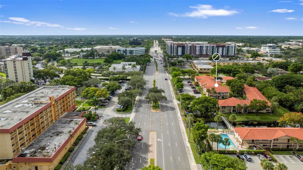 En Venta: $215,000 (2 camas, 2 baños, 737 Pies cuadrados)