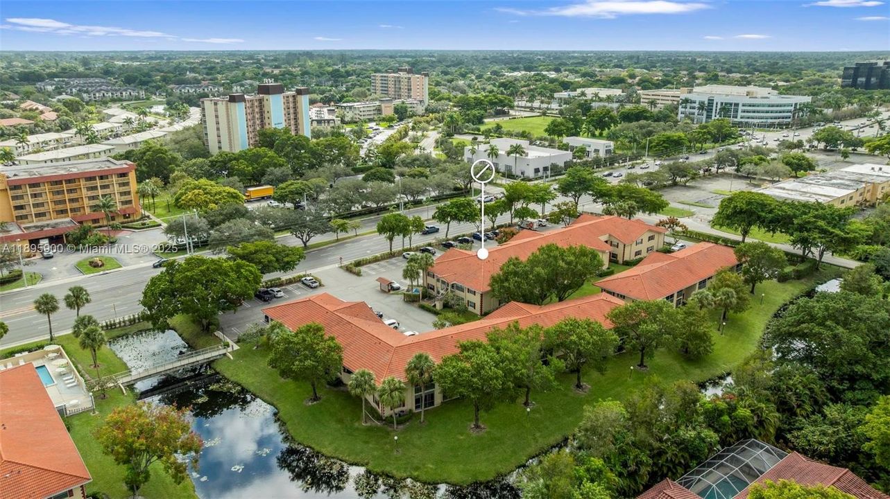 En Venta: $215,000 (2 camas, 2 baños, 737 Pies cuadrados)