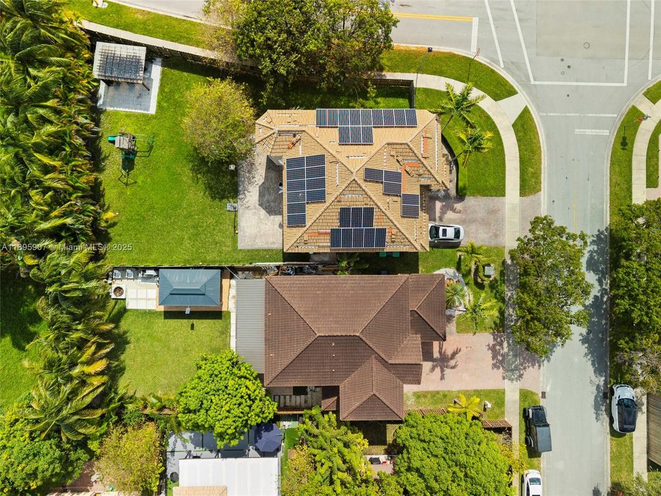 En Venta: $750,000 (4 camas, 2 baños, 2604 Pies cuadrados)