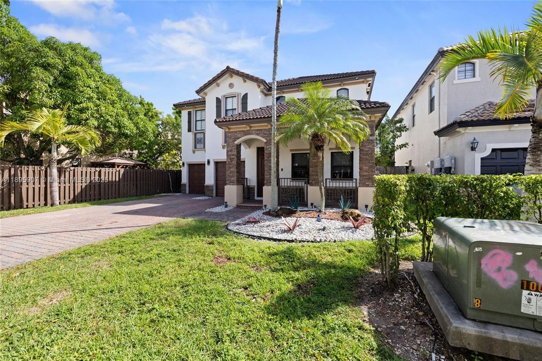 En Venta: $750,000 (4 camas, 2 baños, 2604 Pies cuadrados)