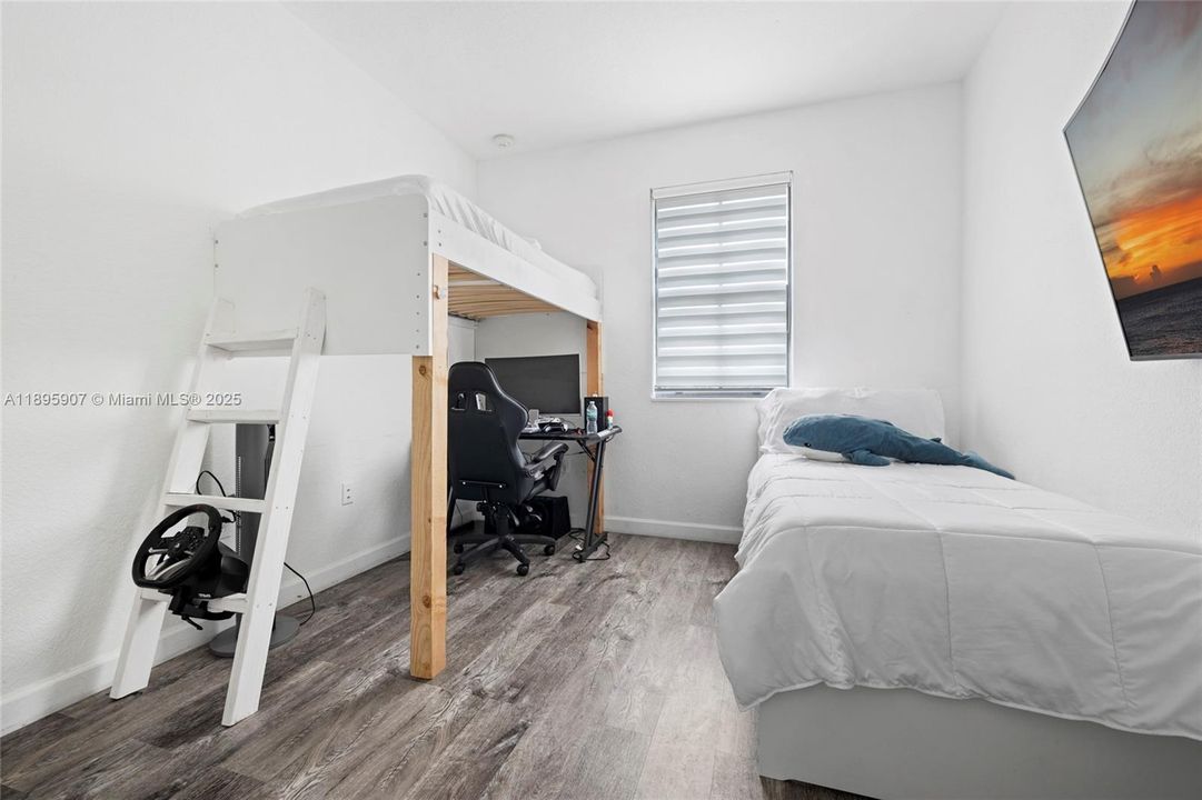 En Venta: $750,000 (4 camas, 2 baños, 2604 Pies cuadrados)