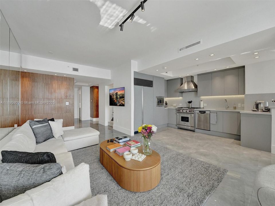 For Sale: $3,800,000 (3 beds, 3 baths, 2214 Square Feet)