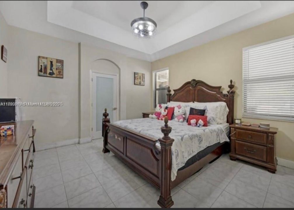 For Sale: $590,000 (4 beds, 2 baths, 1771 Square Feet)