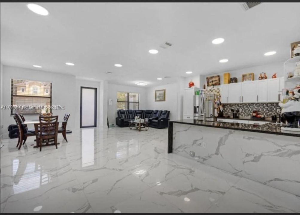 For Sale: $590,000 (4 beds, 2 baths, 1771 Square Feet)