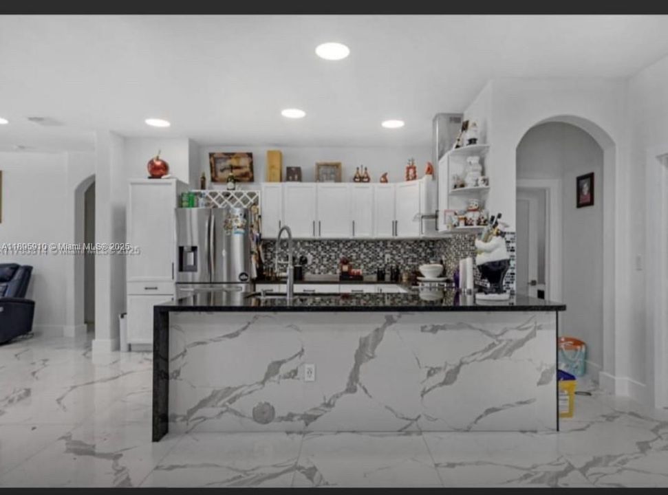 For Sale: $590,000 (4 beds, 2 baths, 1771 Square Feet)