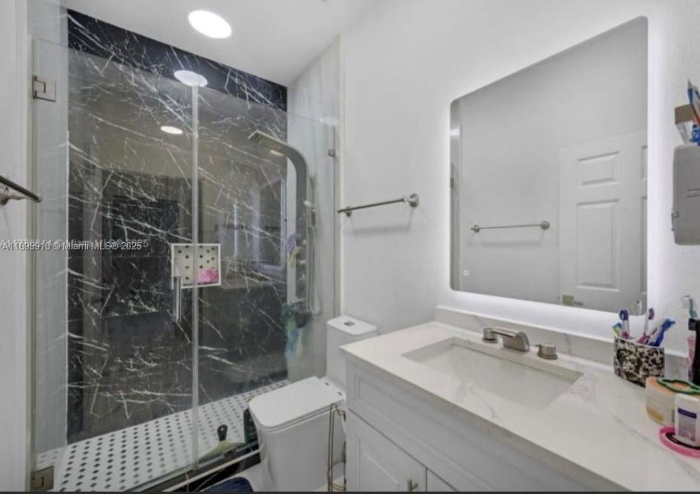 For Sale: $590,000 (4 beds, 2 baths, 1771 Square Feet)