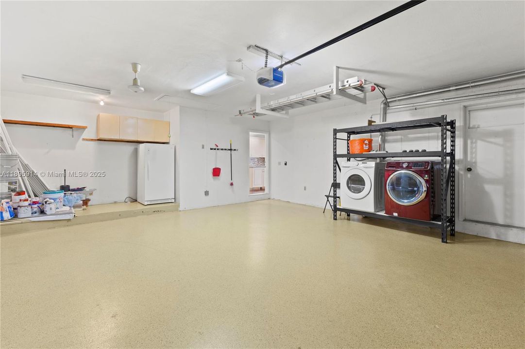 En Venta: $897,000 (5 camas, 4 baños, 2657 Pies cuadrados)