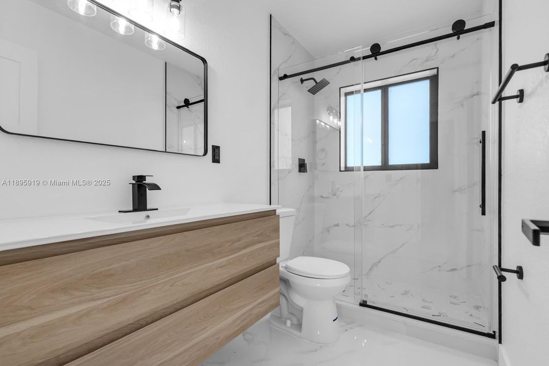 Недавно арендовано: $3,500 (4 спален, 2 ванн, 1175 Квадратных фут)