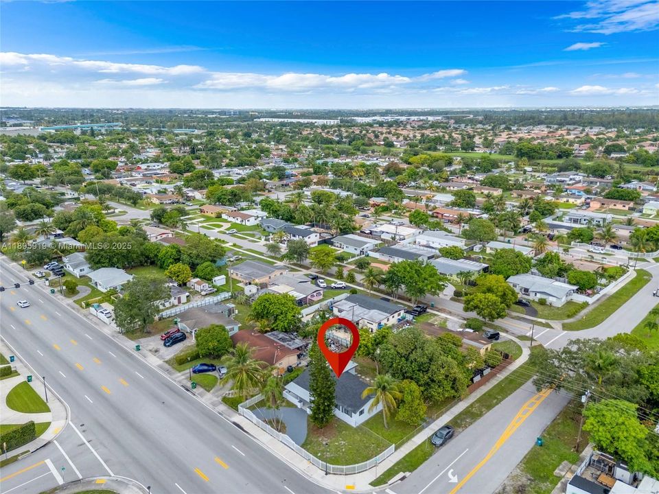 Недавно арендовано: $3,500 (4 спален, 2 ванн, 1175 Квадратных фут)