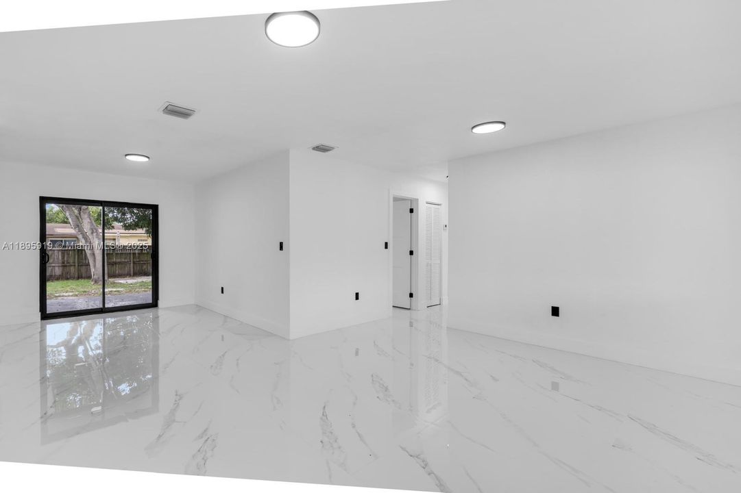 Недавно арендовано: $3,500 (4 спален, 2 ванн, 1175 Квадратных фут)