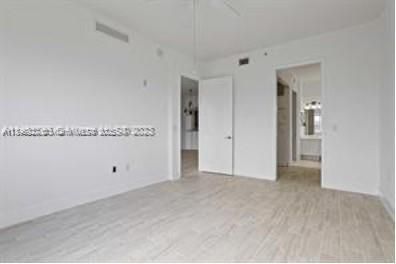 For Rent: $2,300 (2 beds, 2 baths, 1146 Square Feet)