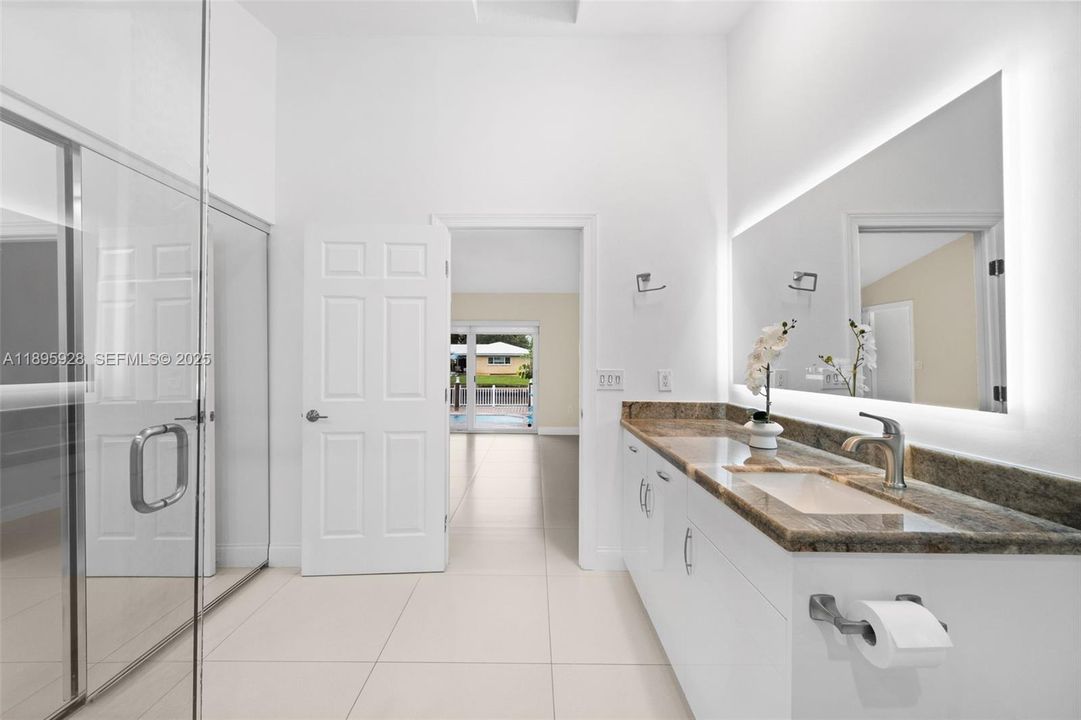 出租: $6,999 (3 贝兹, 2 浴室, 2267 平方英尺)