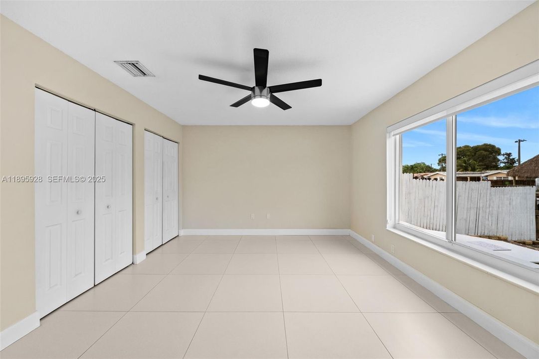 出租: $6,999 (3 贝兹, 2 浴室, 2267 平方英尺)