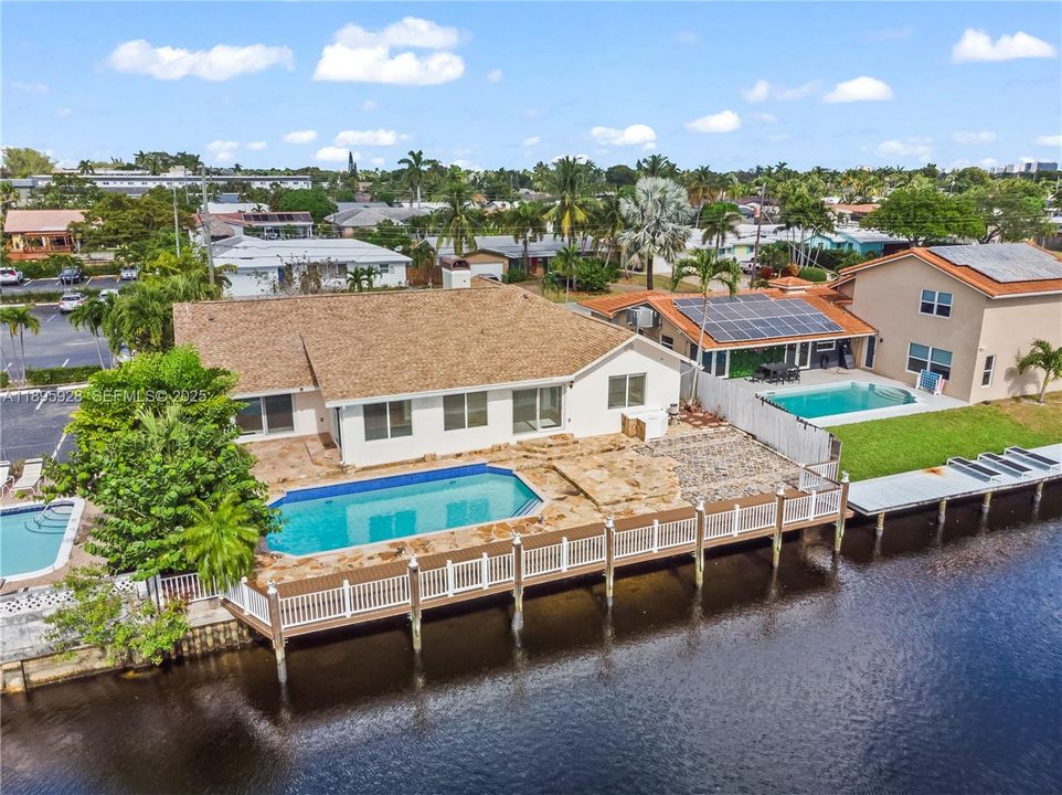 出租: $6,999 (3 贝兹, 2 浴室, 2267 平方英尺)