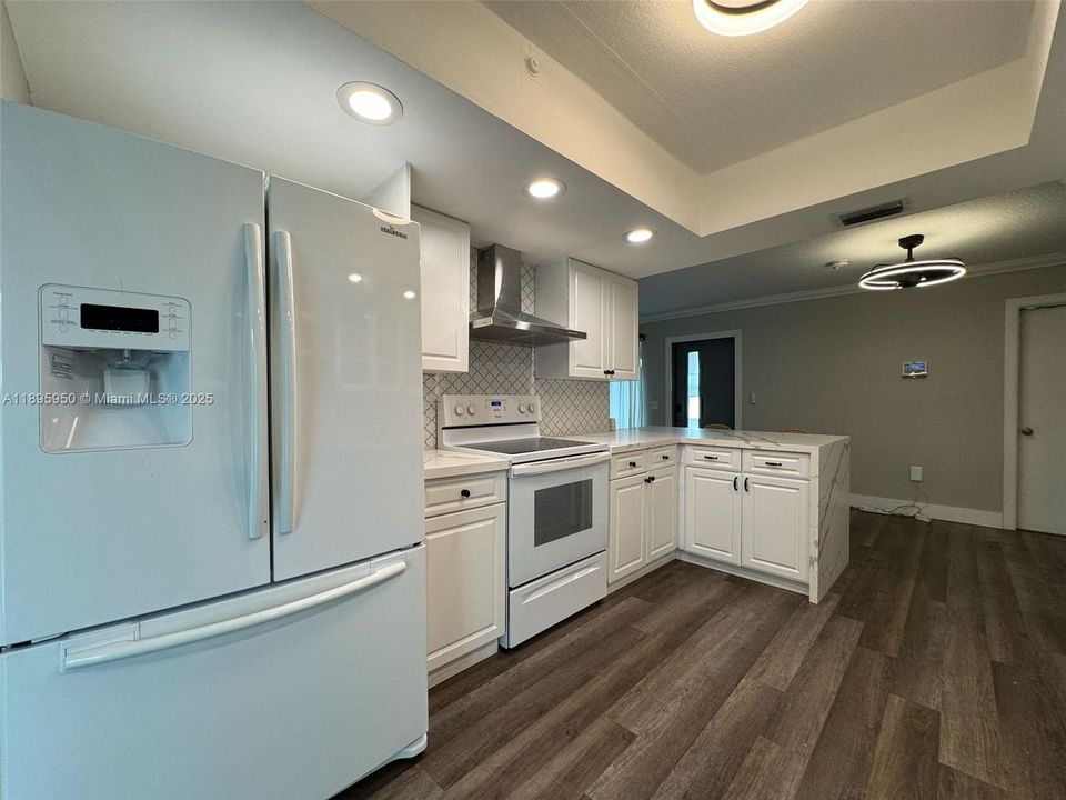 Recently Rented: $3,200 (2 beds, 2 baths, 1337 Square Feet)